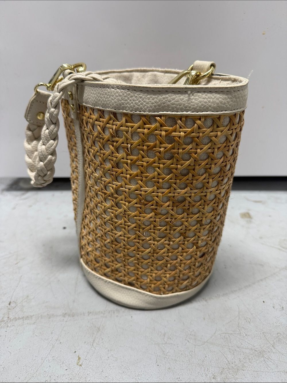 Woven Bucket Crossbody Bag Gold Hardware Natural and Cream BRAND NEW Long Strap